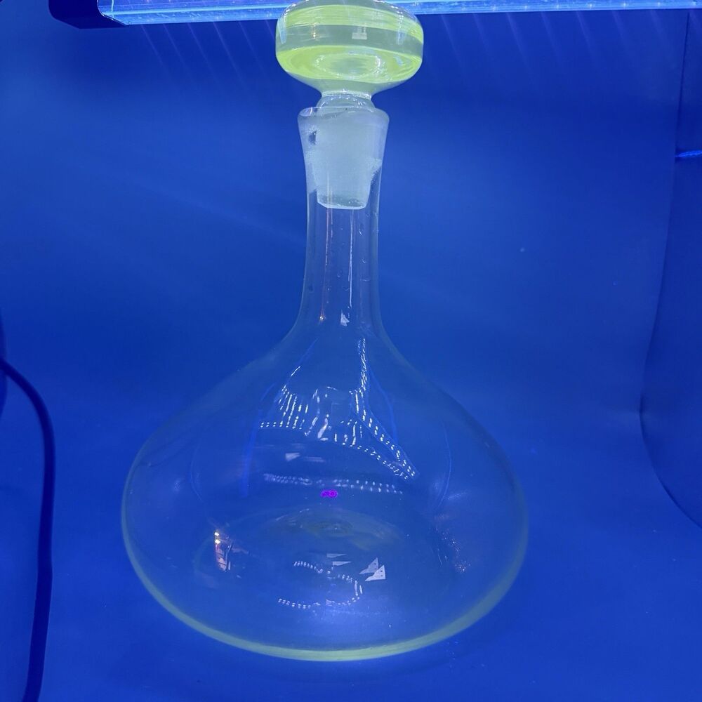 Vintage Clear Glass Decanter Ground Stopper UV Reactive Green Glow MCM 8”